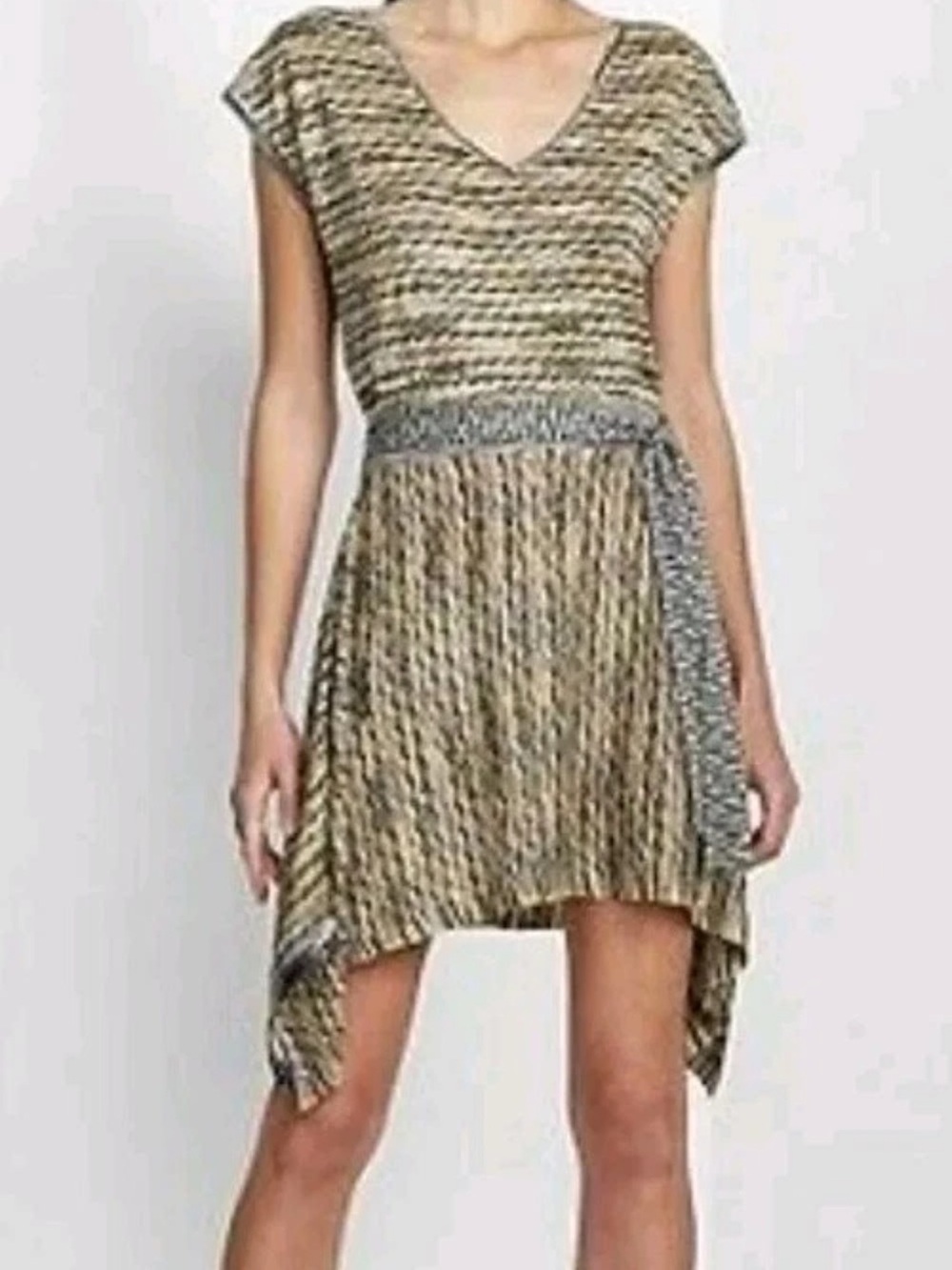 BCBG Textured V-Neck Handkerchief Hem Dress in Yellow & Blue